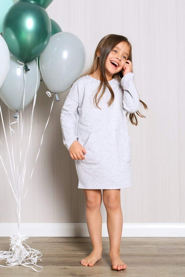 Šaty /  Dievčenské šaty s dlhým rukávom Perfect - svetlo sivé 