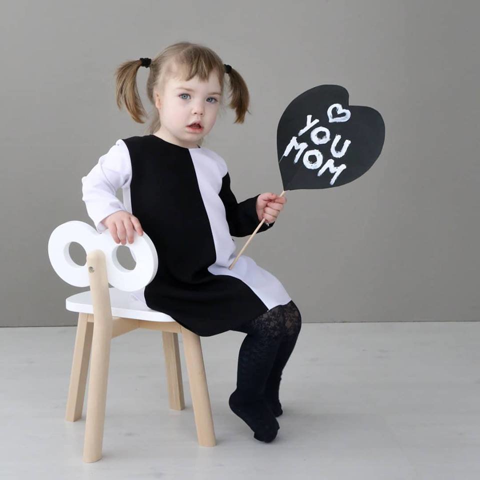 Stoličky /  Dizajnová detská stolička OOH NOO - biela 