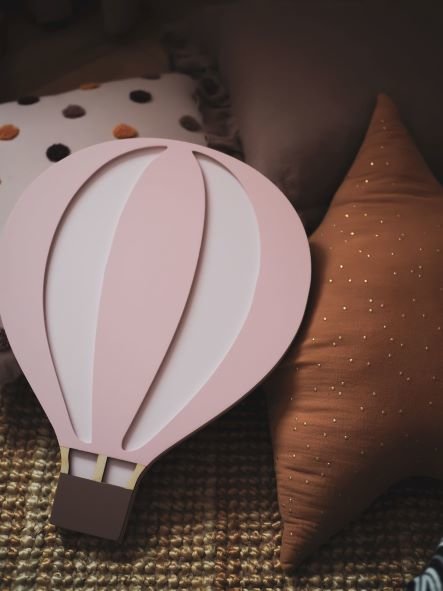 Lampy, osvetlenie /  Drevená lampa - lietajúci balón 