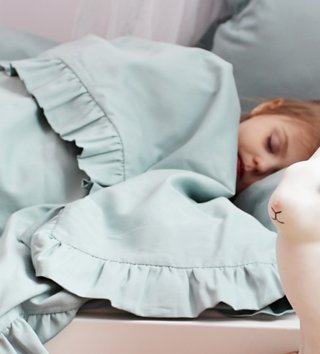 50 x 65 cm /  Perinka + vankúš s výplňou a volánikmi 50x65 Simply Glamour - Silit green 