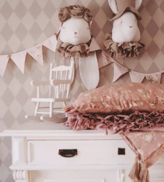 Závesné dekorácie /  Dekorácia na stenu do detskej izby králik - púdrovo ružový 