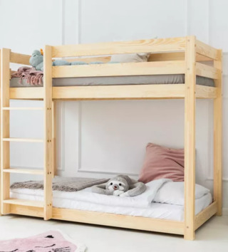 Poschodové postele /  Detská poschodová posteľ so zábranou CLPBN 