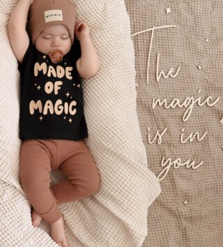 Doplnky /  Drevený nápis do detskej izby - The magic is in you 
