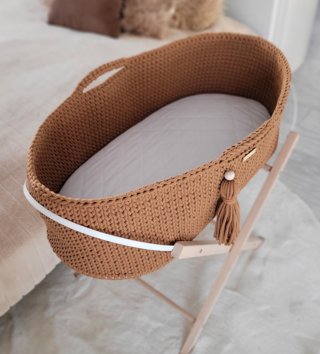 Mojžišove koše /  Háčkovaný mojžišov kôš pre bábätko - Karamelový 