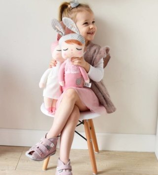 Bábiky /  Metoo bábika Angela 42cm v ružových šatách 