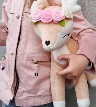 Plyšové hračky /  Plyšová hračka Jeleň s farebným kvetinovým vencom 35 cm 